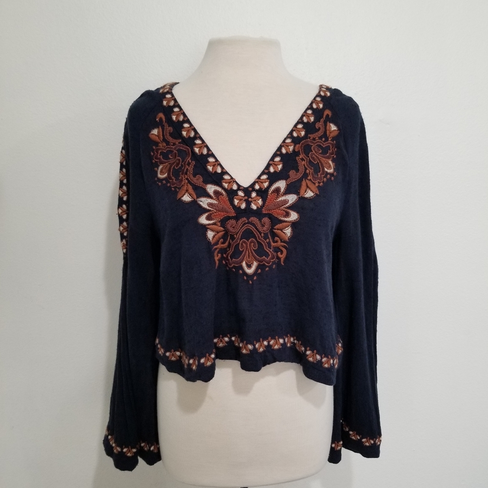 Freepeople Crop Bell Long Sleeve Top. - Picture 2 of 16